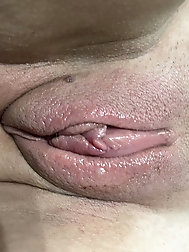 Experienced grandmom with enormous tits