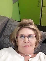 Seductive mature milfs are spreading their hips for fun