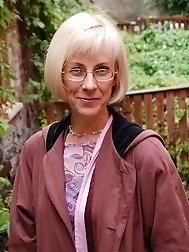 Hazel / Vivien Goodman / british mother on Merseyside Mom-I-would-Like-to-Fuck